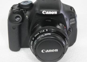 DSLR CAMERA CANON 600D 50mm lens 18mp 1080pHD LiveView Hdmi 3 inch LCD photo
